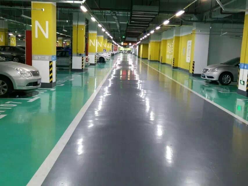 停車場環(huán)氧地坪漆施工后的地面應(yīng)達(dá)到怎樣的標(biāo)準(zhǔn)？